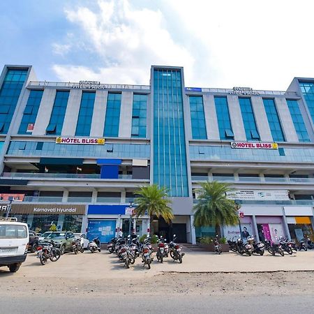 Fabhotel Bliss Ahmedabad Buitenkant foto