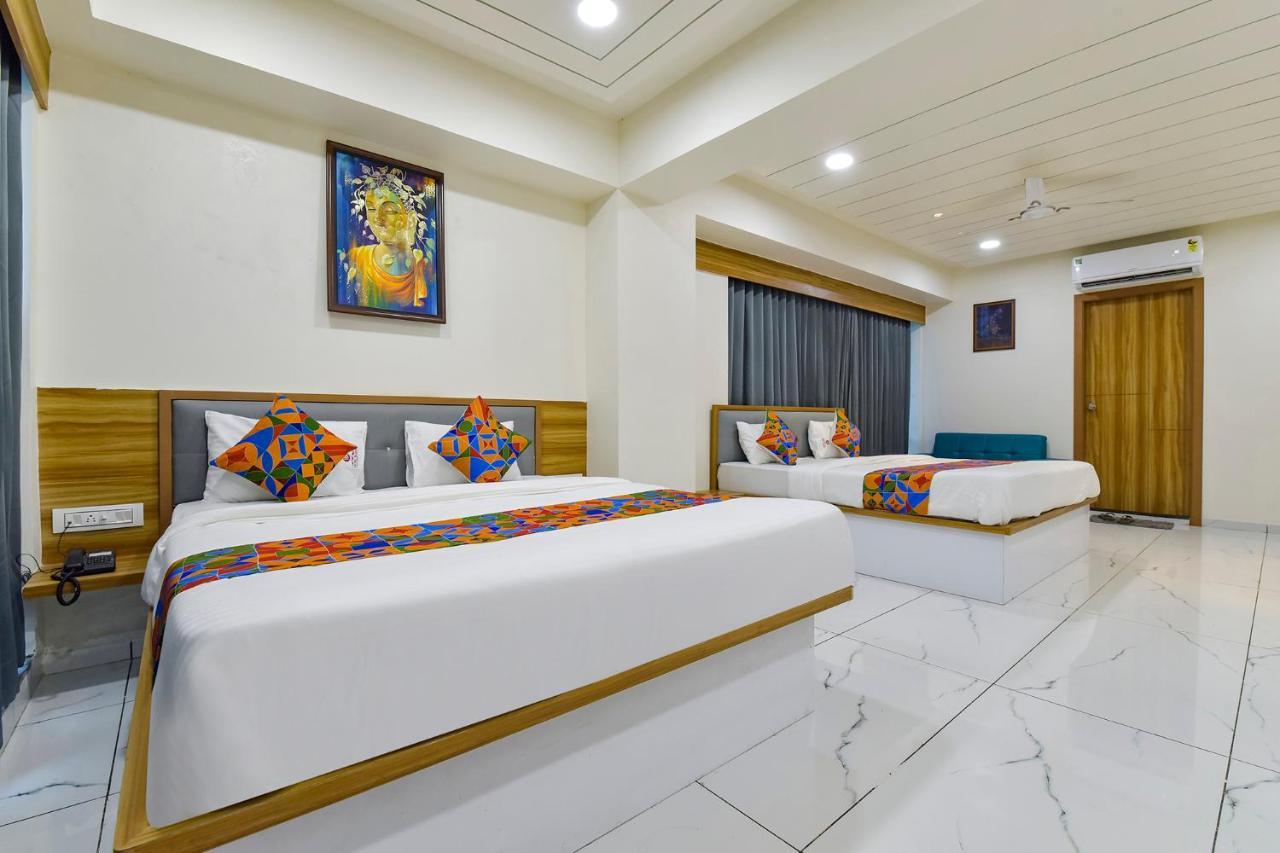 Fabhotel Bliss Ahmedabad Buitenkant foto