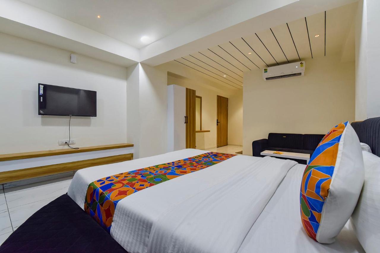Fabhotel Bliss Ahmedabad Buitenkant foto