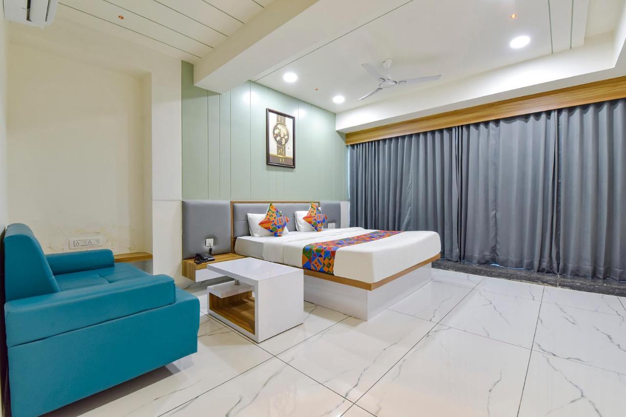 Fabhotel Bliss Ahmedabad Buitenkant foto